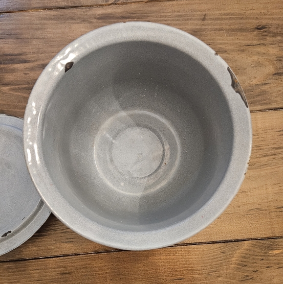 Vintage Enamelware Stock Pot/Bucket Wood Handle & Lid - Picture 8 of 14